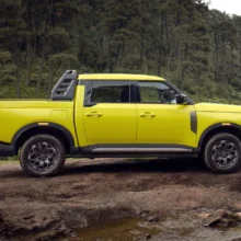 Imágenes exteriores de la Frontier PRO PHEV de origen chino.